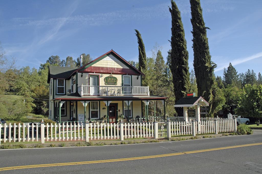 All Seasons Groveland Inn Екстериор снимка